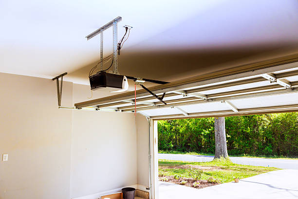 Top rated local Garage Door Panel Replacement specialists in Charenton, LA